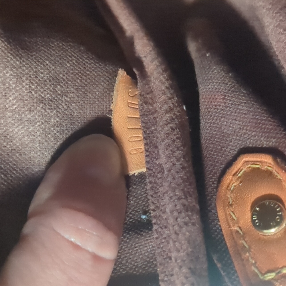 Louis Vuitton PM Favorite Monogram Shoulder Bag - Picture 6 of 16